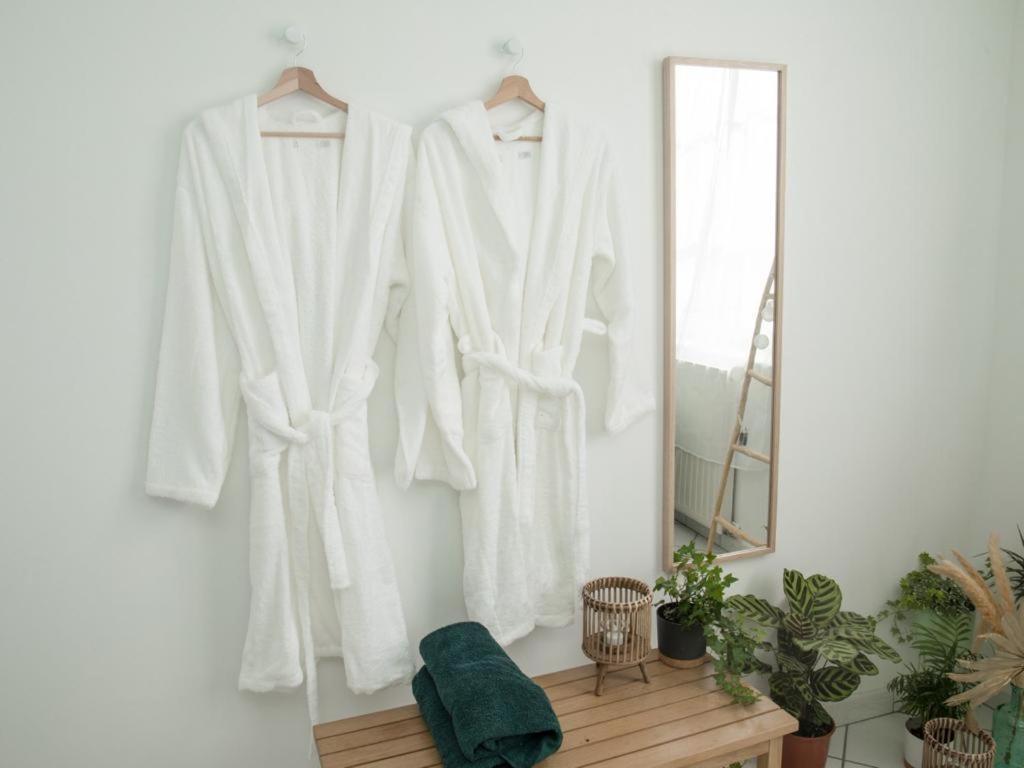 Evasion Tropicale - Studio Avec Spa, Cosy Et Renove Au Coeur De Soissons - 2 Pers Exteriör bild
