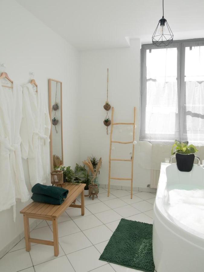 Evasion Tropicale - Studio Avec Spa, Cosy Et Renove Au Coeur De Soissons - 2 Pers Exteriör bild
